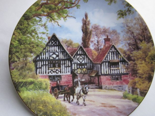 ROYAL WORCESTER - QUINTON'S VICTORIAN VILLAGES - SALOMON STUDIOS -  Klimatyczny kolekcjonerski talerz porcelanowy