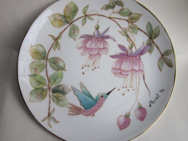HAND PAINTED BY MURIEL 76 Ręcznie Malowany porcelanowy unikatowy talerz