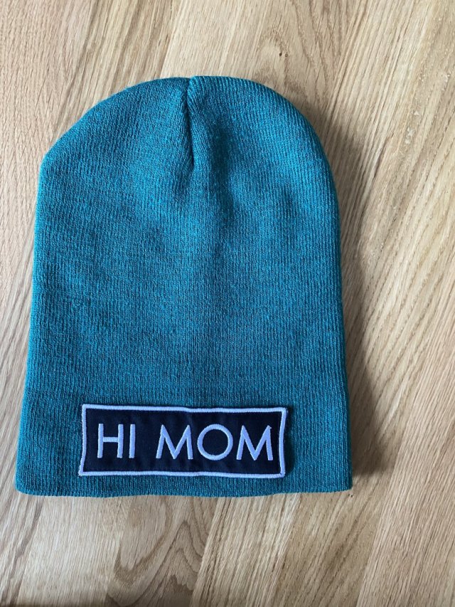 czapka HI MOM