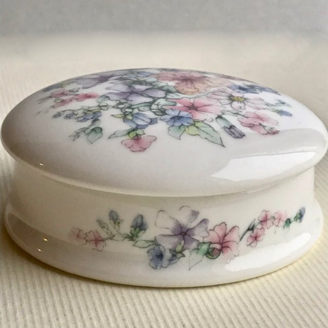 Wedgwood - Angela ❀ڿڰۣ❀ Pigularz ❀ڿڰۣ❀ MARKOWA PORCELANA, SYGNOWANA