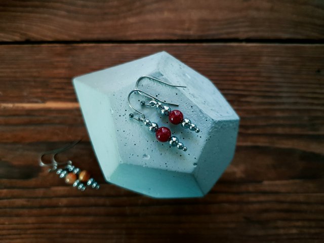 WHW Taste Earrings Wine Jade
