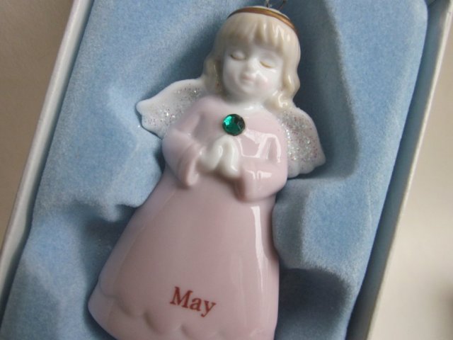 Porcelain ornament od The month-may- treasures Angels- emerald - russ Berrie- porcelanowa zawieszka