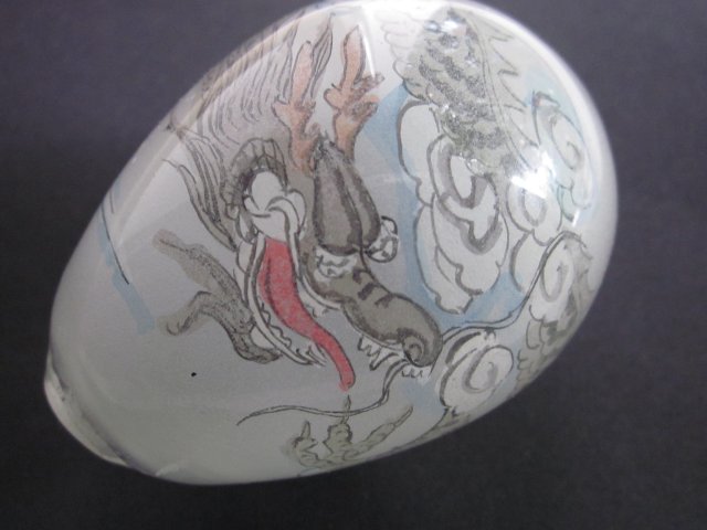 oryginalne szklane niespotykane dekoracyjne kolekcjonerskie orientalnie zdobione jajo.