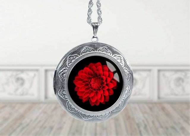 piękny medalion na prezent :: czerwony kwiat