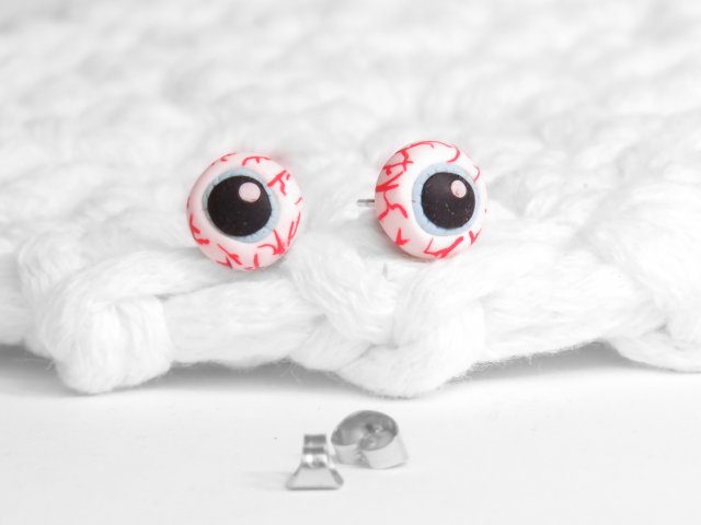 Kolczyki sztyfty - gałki oczne, oczy, creepy