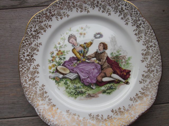 DUCHESS BONE CHINA MADE IN ENGLAND - ORYGINALNA FORMA - CIEKAWE ZDOBIENIE