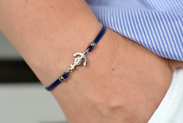 BRANSOLETKA DAMSKA PREEMI MOTIVES (RZEMIENIE I STAL) KOTWICA NAVY BLUE