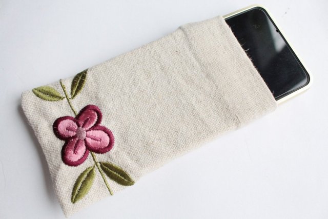 haft etui na telefon smartfon ażur handmade folk