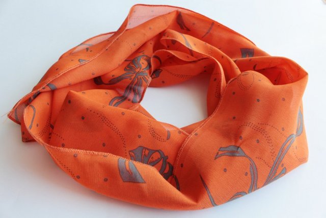 SZAL kokardy oranż kokardki retro kropki groszki