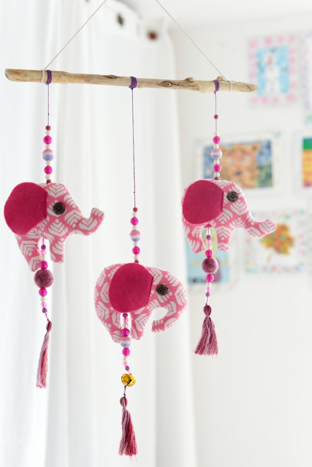 słoniki - dekoracja do dziecięcego pokoju