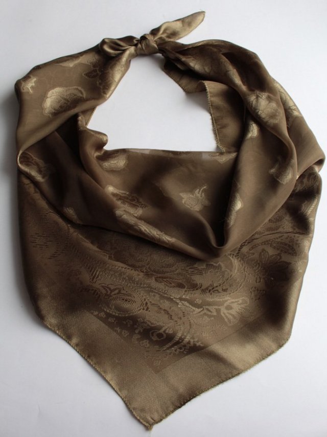 ELEGANCKA CHUSTA KHAKI