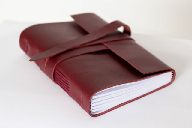 Skórzany notes bordo 02