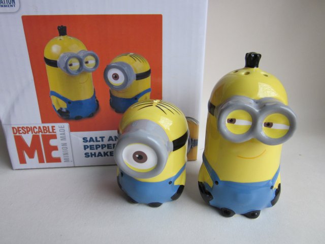 Nowy  minions salt & pepper shakers - zeon Universal studios - komplet przyprawników-dowcip design