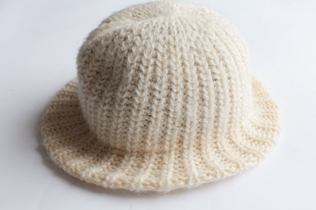kapelusz vintage knit ecru dziergany