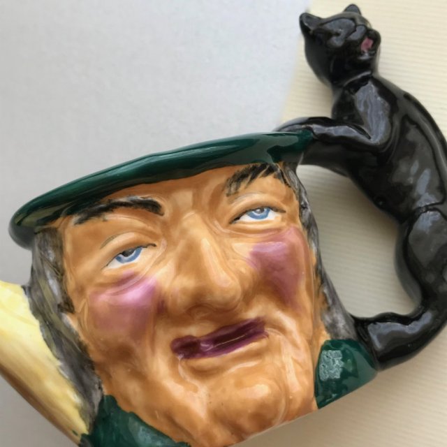 STAFFORDSHIRE ❀ڿڰۣ❀ Kolekcjonerski dzbanuszek ❀ڿڰۣ❀ RĘCZNIE MALOWANY - porcelana sygnowana