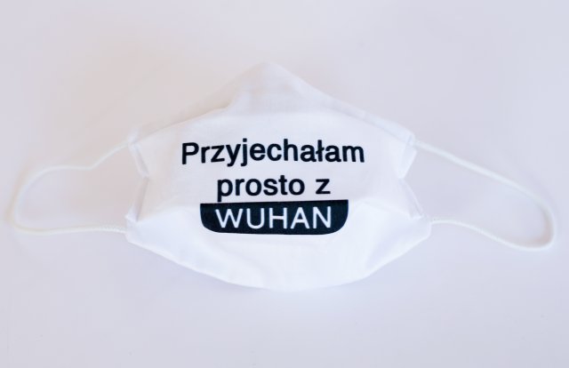 Maseczka wielorazowa bawełniana, PRZYJECHAŁAM Z WUHAN