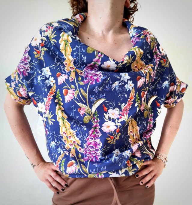 Damska bluzka - t-shirt