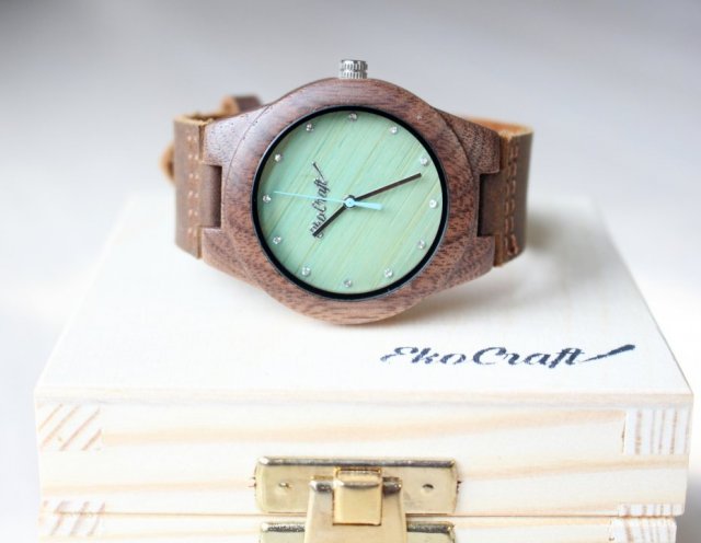 Damski drewniany zegarek WALNUT ZIRCON