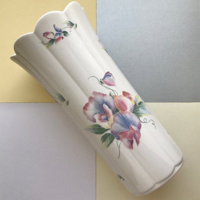 Duży wazon 26cm. ❀ڿڰۣ❀ AYNSLEY ❀ڿڰۣ❀ SWEETHEART ❀ڿڰۣ❀ Delikatna porcelana - KOLEKCJONERSKA SERIA. Kwiaty