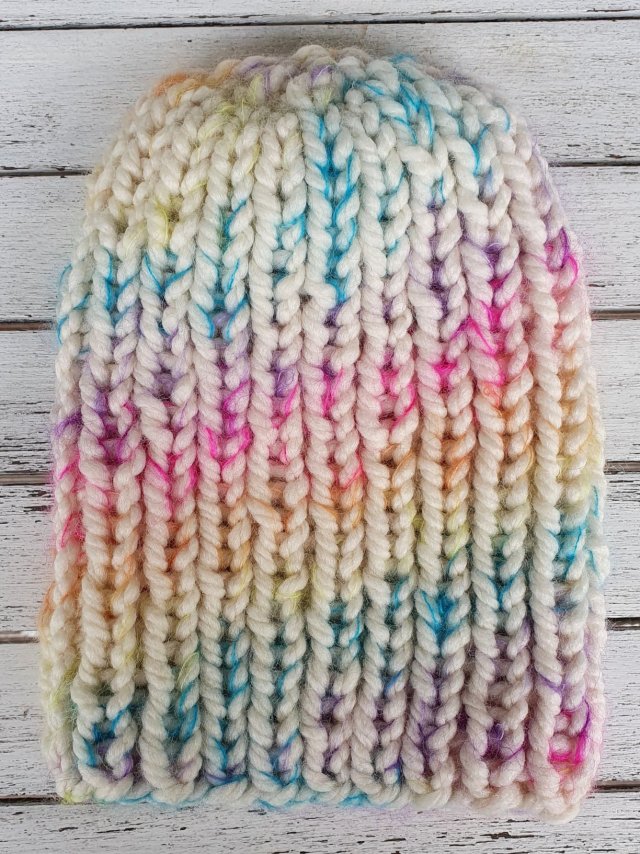 beanie HANDMADE fluo