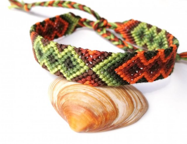 Leśne runo - pleciona bransoletka przyjaźni, bawełna, unisex, rozmiar uniwersalny, leśne kolory