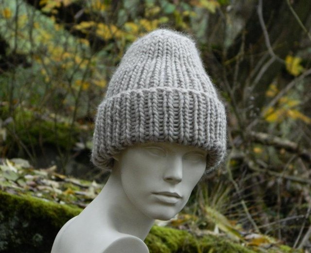 * 100% WOOL * UNISEX * BEŻOWA WYWIJANA CZAPA