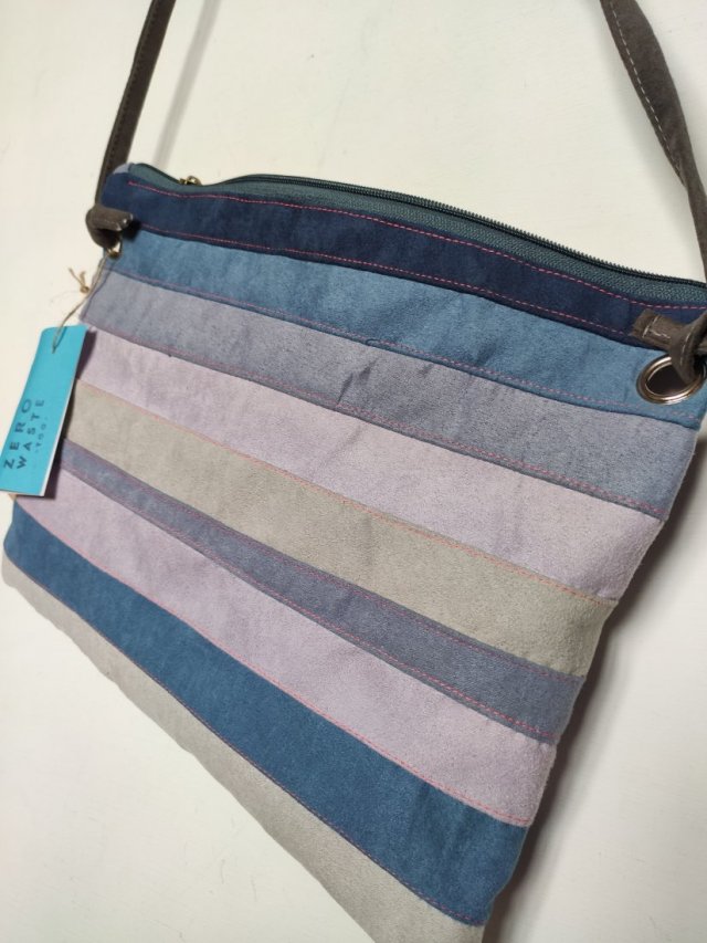 prostokątna patchwork (paski fioletowe)