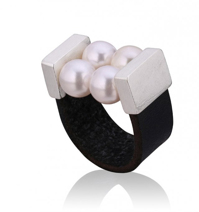 Pierścionek Small Cocktail Pearl Ring