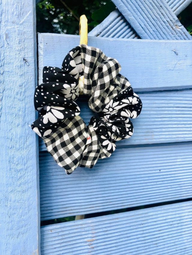 Pela' Scrunchie  STOKROTKA gumka do włosów w stylu patchwork