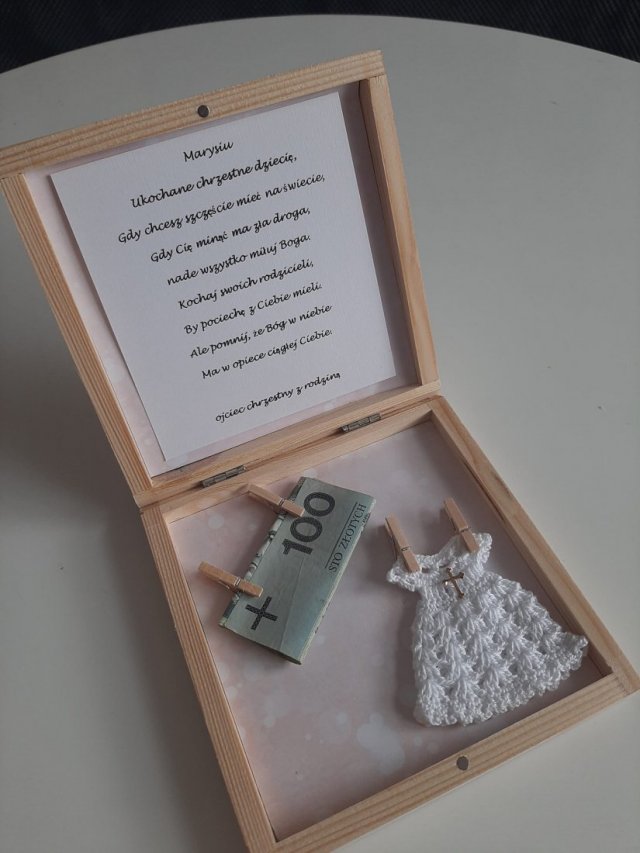 Pamiątka Chrztu Świętego, pudełko na pieniądze, drewniane
