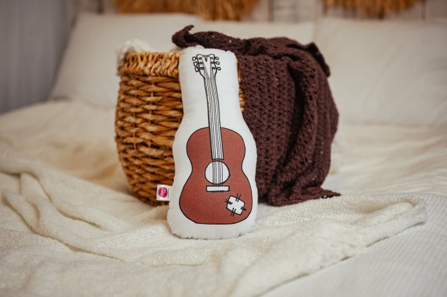 gitara poduszka dekoracyjna