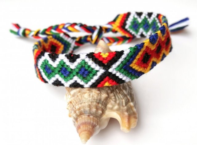 Rzeczywistość - ręcznie pleciona bransoletka przyjaźni, bawełna, aztecka bransoletka etniczna, podstawowe kolory