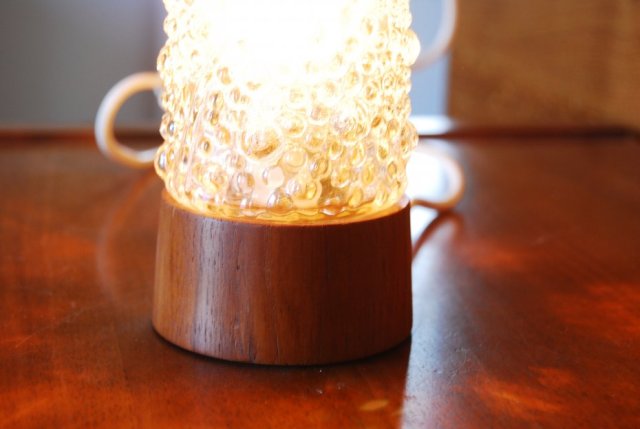 Lampa biurkowa w stylu vintage, stara lampka, formowane szkło, lampki nocne, lampa duńska z lat 60