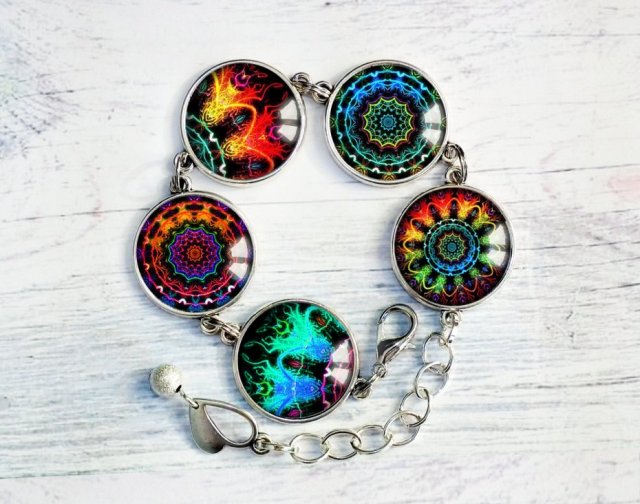 mandala 1:: piękna bransoletka z zawieszką i grafiką w szkle
