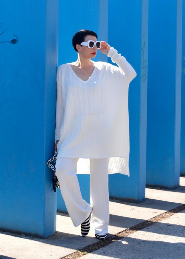 SWETER V OVERSIZE