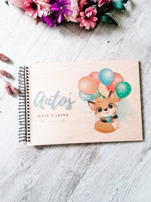 Śliczny album dla dziecka LISEK Z BALONIKAMI personalizowany