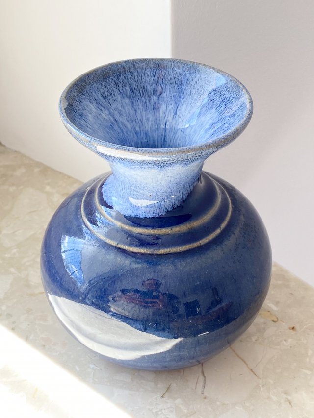 Ręcznie wykonany ceramiczny wazon vintage