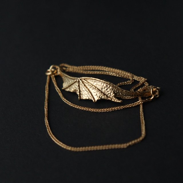 Złocona bransoletka skrzydło smoka z łańcuszkami