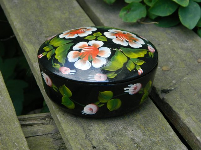 ROSYJSKIE PAPIER MACHE * RĘCZNIE MALOWANE PUZDRO PUZDERKO SZKATUŁKA * VINTAGE BIBELOT