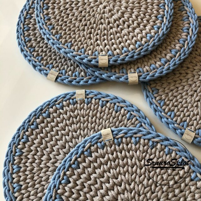 Komplet sześciu dwukolorowych podkładek ze sznurka bawełnianego