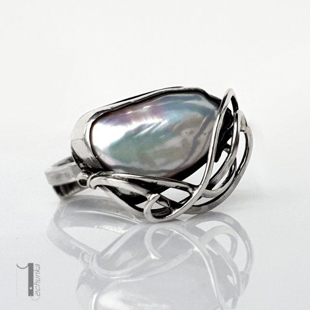 Cloud srebrny pierścionek z perłą biwa