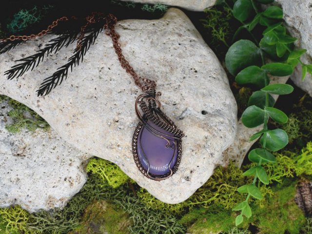 Miedziany wisiorek wire wrapping z agatem / PEN000231