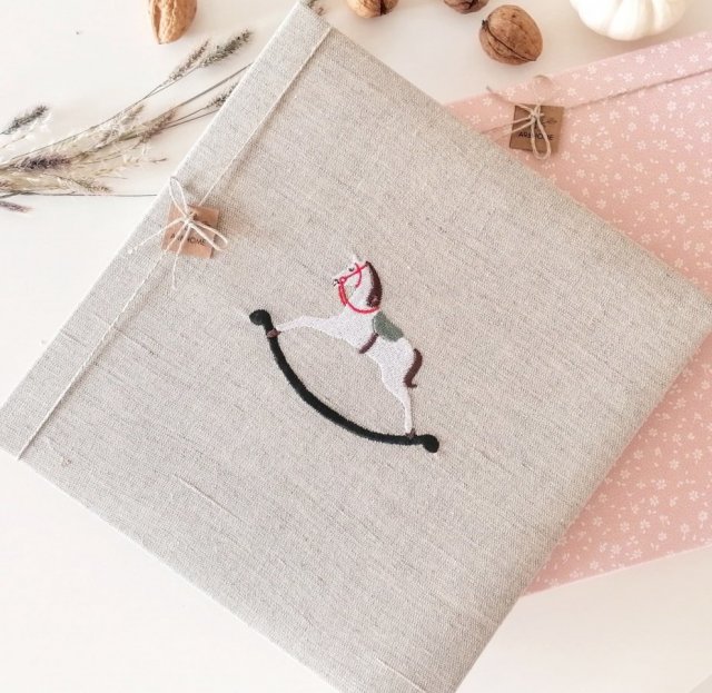 Album- Konik na biegunach