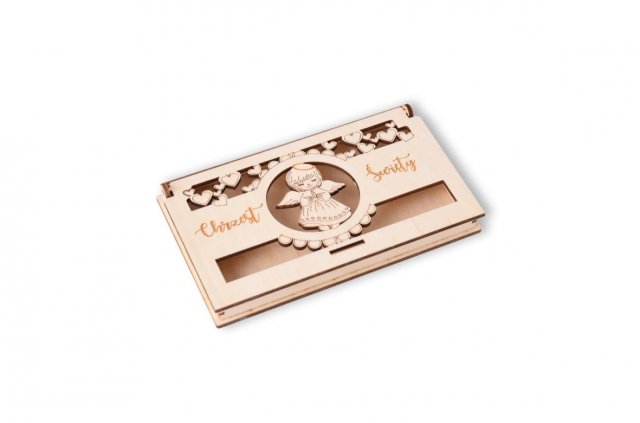 Drewniane pudełko na pieniądze na Chrzest Święty