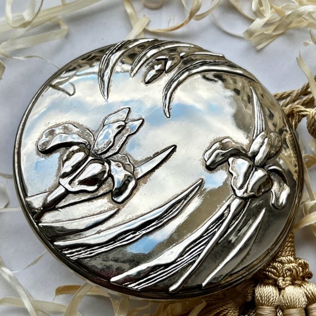 Art Nouveau Hand Mirror ❀ڿڰۣ❀ Lusterko z irysowym zdobieniem ❀ڿڰۣ❀ Wyjątkowe!