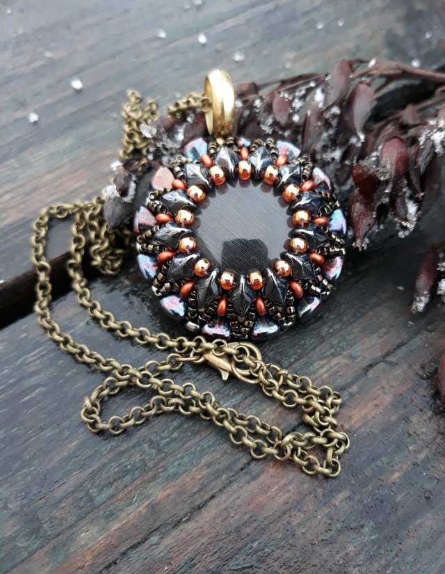 ,, z czarnym oczkiem,,