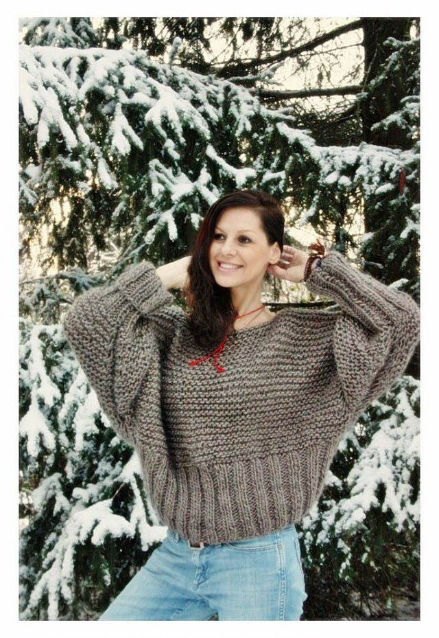 SWETER  HANDMADE MOHER Z WEŁNĄ