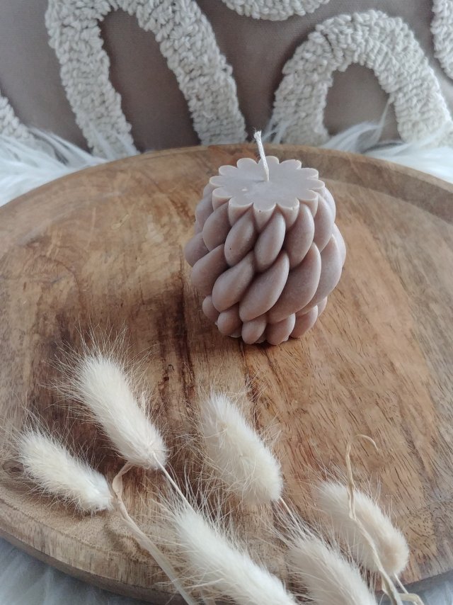 świeczka sojowa zakręcona boho