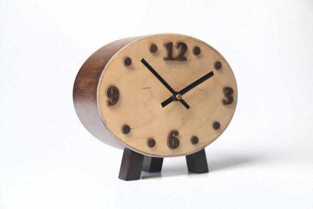 CICHY drewniany zegar stojący elipsa