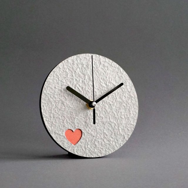 Zegar z sercem - prezent na Walentynki